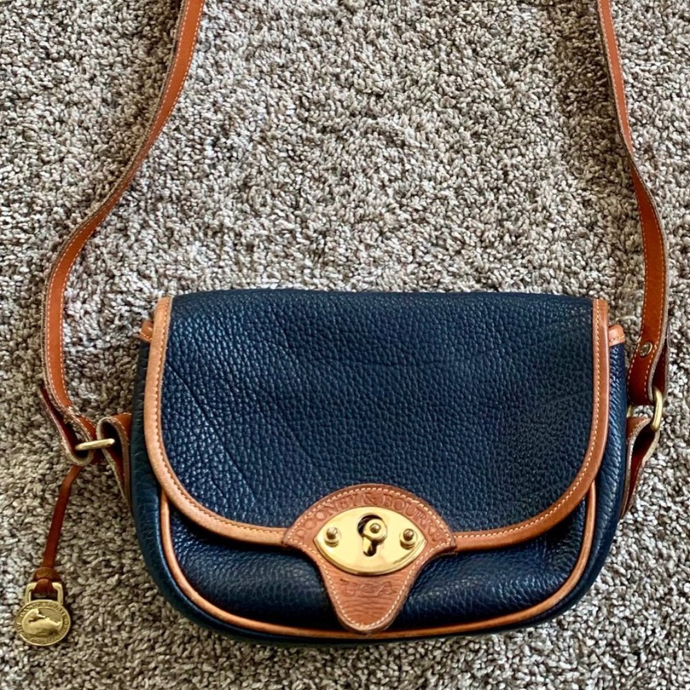 Vintage Dooney & Bourke All-Weather Leather R70 Small Cavalry Trooper Bag - Navy